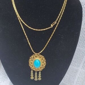 Vintage Gold Filigree Faux Turquoise pendant‎ Necklace